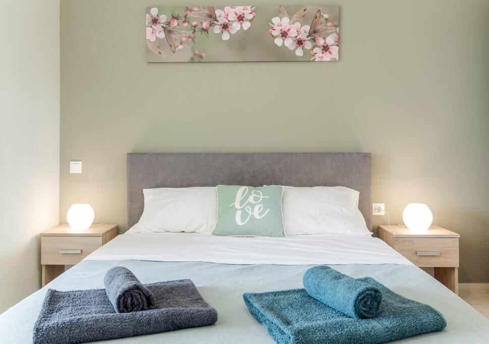 Penthouse Suite In The City Center 塞萨洛尼基 外观 照片